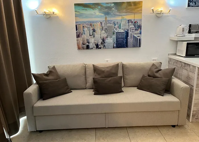 Aircon Pool View Nr Yumbo Playa del Ingles (Gran Canaria)