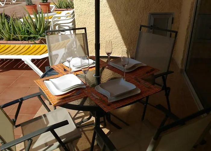 Aircon Pool View Nr Yumbo