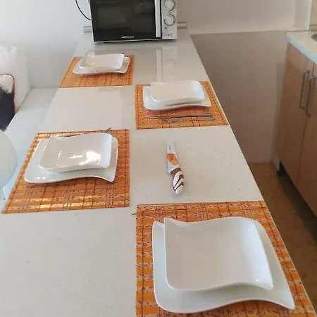 Aircon Pool View Nr Yumbo 公寓 *