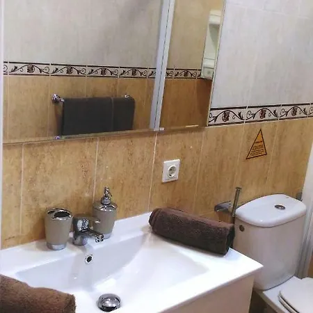 Apartment Aircon Pool View Nr Yumbo *