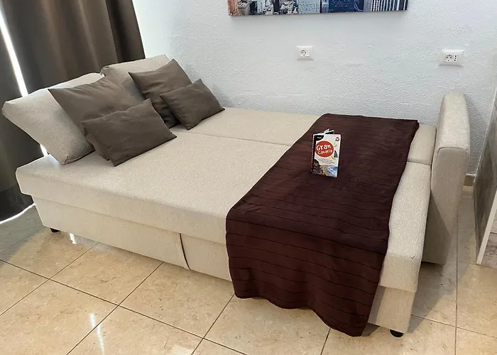 Aircon Pool View Nr Yumbo شقة بلايا ديل إنغلز