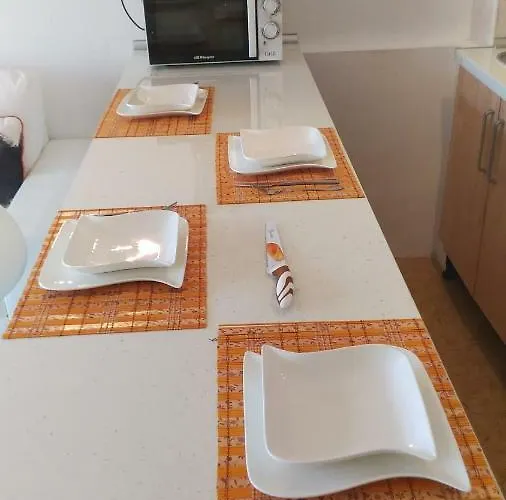 Aircon Pool View Nr Yumbo شقة *