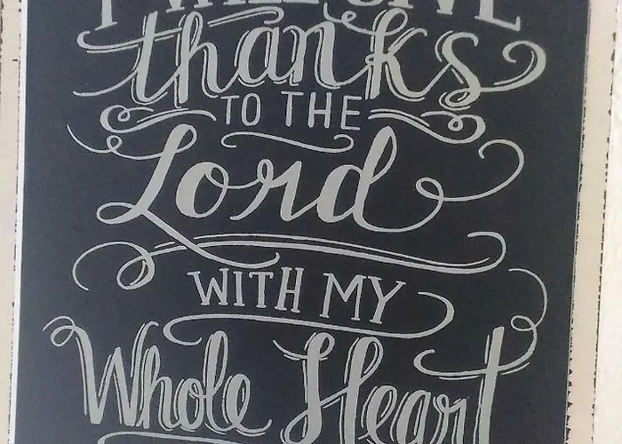 Aircon Pool View Nr Yumbo شقة