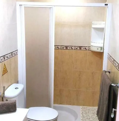 Aircon Pool View Nr Yumbo شقة بلايا ديل إنغلز