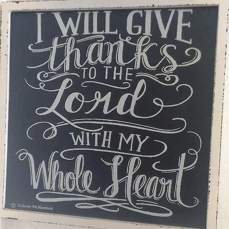 Aircon Pool View Nr Yumbo Apartment