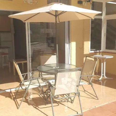 Apartment Aircon Pool View Nr Yumbo *