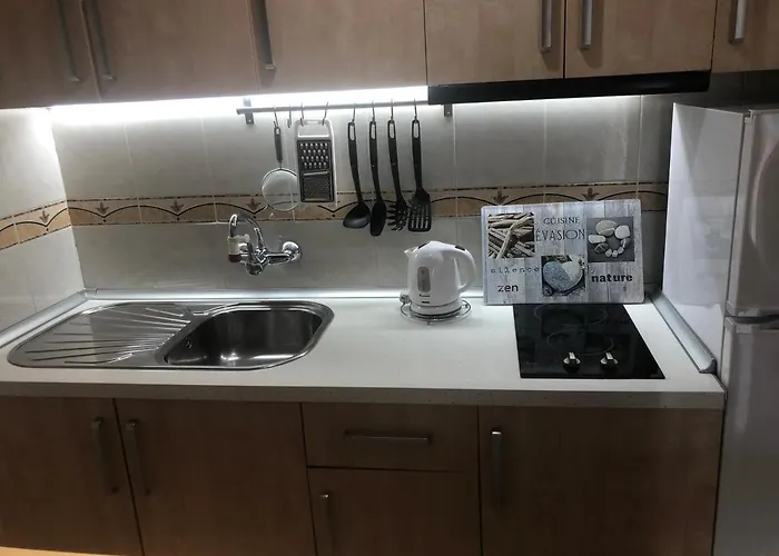 Aircon Pool View Nr Yumbo Apartment